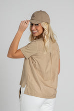 Load image into Gallery viewer, Nylon T-shirt details on the back