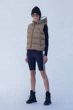 Load image into Gallery viewer, Polar Down Vest Woman