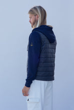 Load image into Gallery viewer, Nylon Quilted Front Jacket
