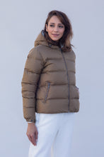 Load image into Gallery viewer, Polar Down Jacket Woman

